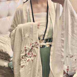 裸体㊙️免费看
